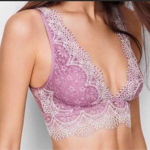 NWT VS Lace Bralette. Soft inside liner
